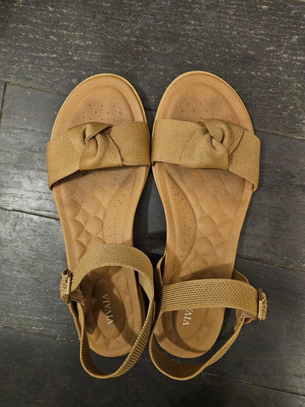 Vivaia Paloma Sandals size 40, US 9